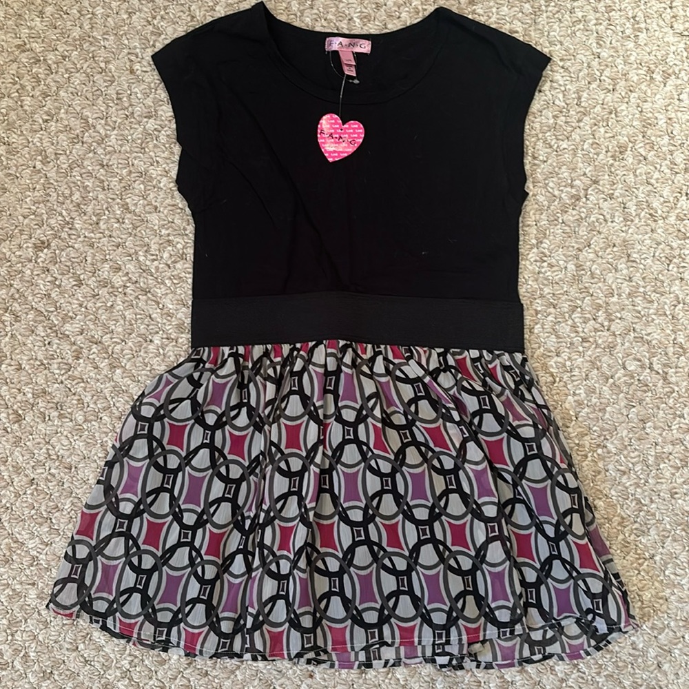 BRAND NEW Girls Dress size L (14)